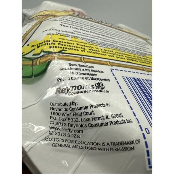 2 New Hefty Zoo Pals Plates Rainforest Collection 2013 - Picture 4 of 5